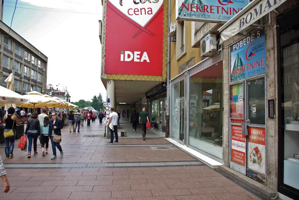 Square Studio Apartment Ni Exterior foto